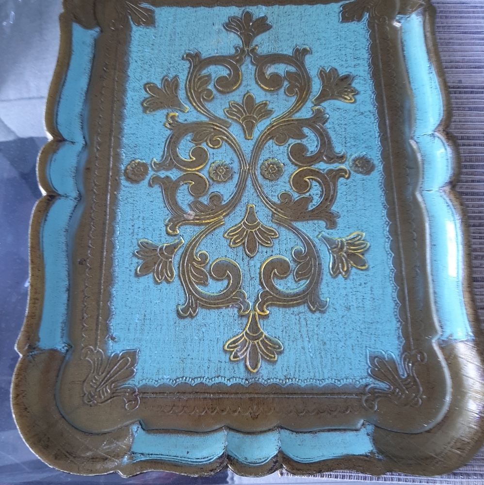 Tray